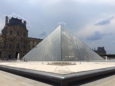 piramide@parisdomeujeito